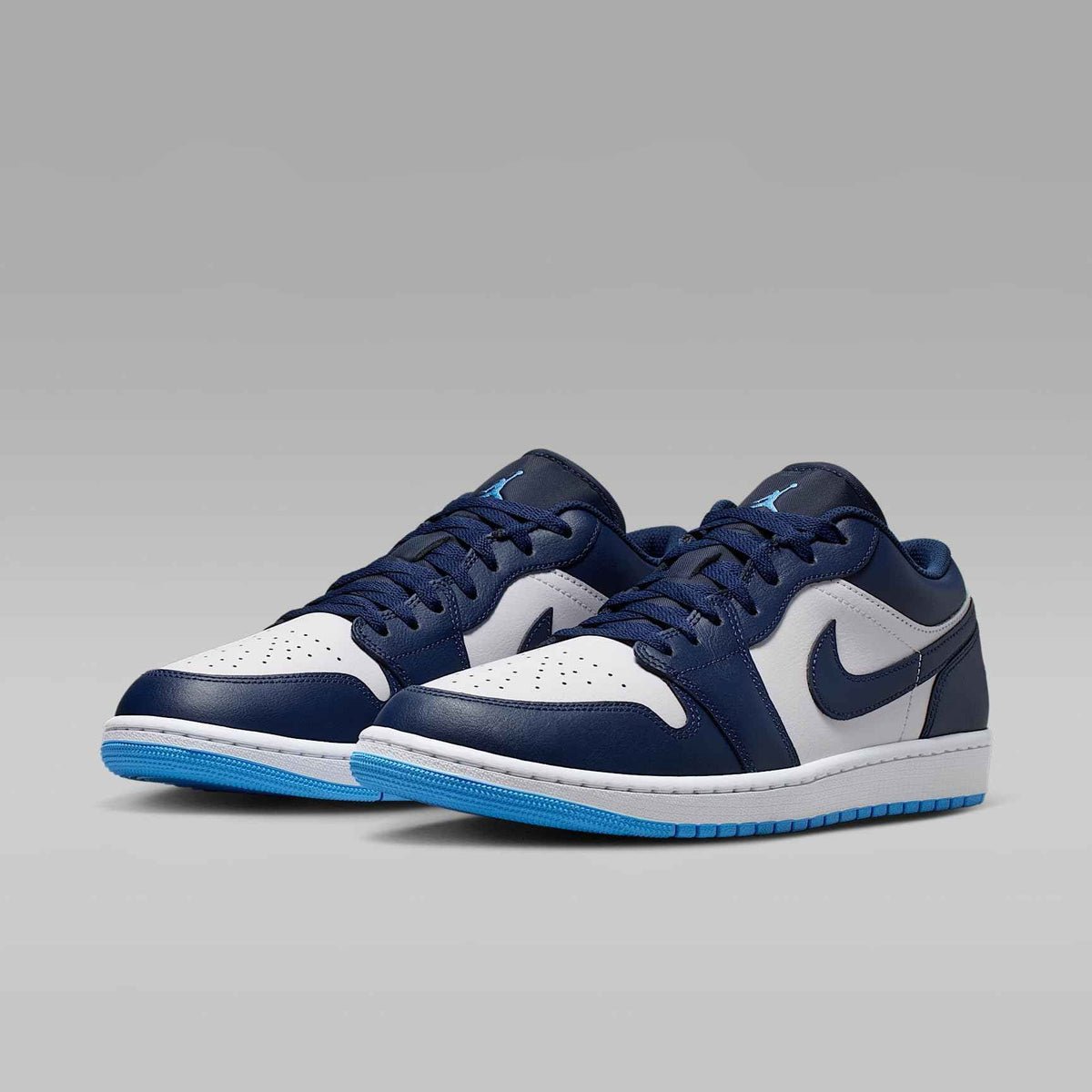 Air Jordan 1 Low Men's Shoes (Midnight Navy/White/University Blue) Size 10